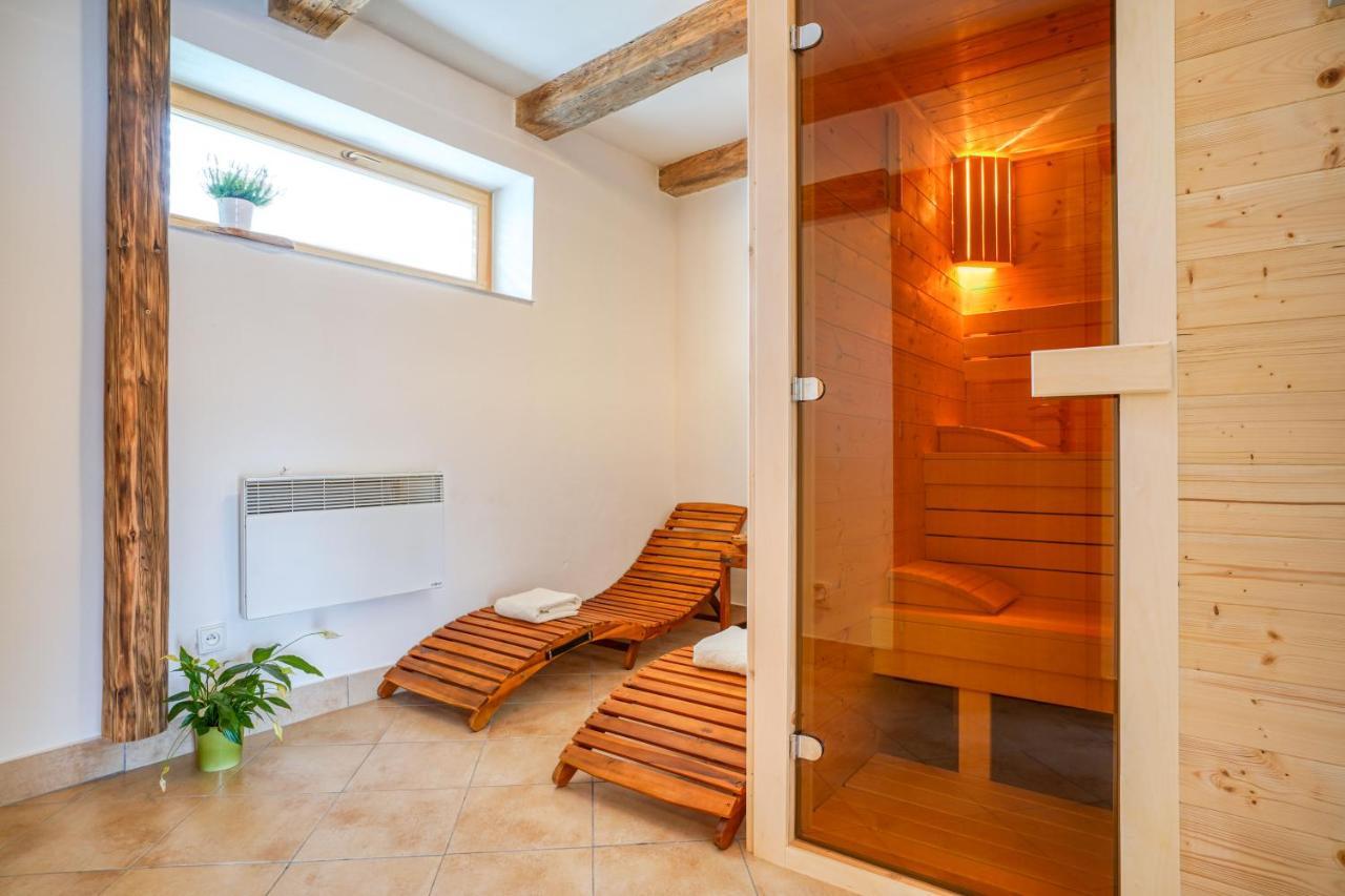 Cakyho Kuria - Mezonetovy Apartman S Krbom A Saunami 斯米扎尼 外观 照片