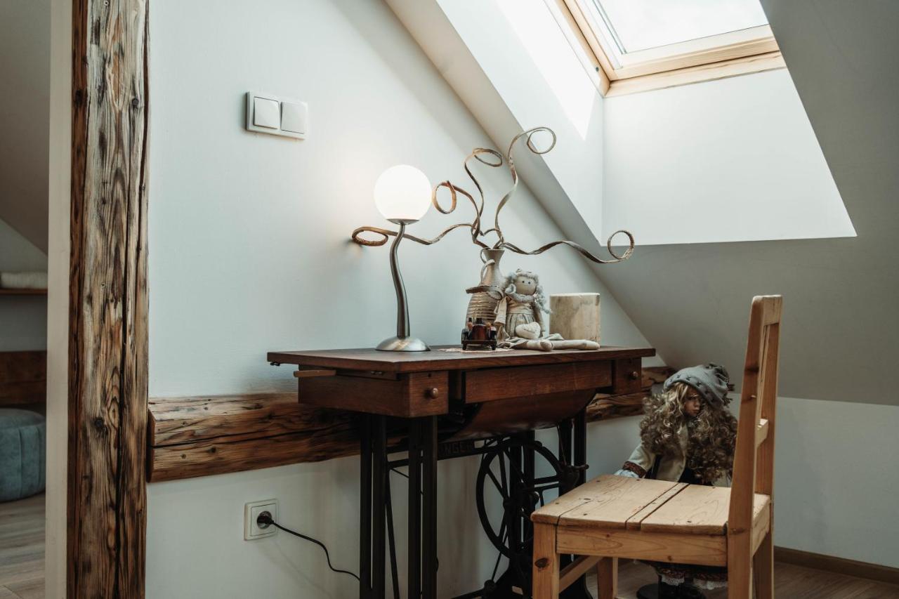 Cakyho Kuria - Mezonetovy Apartman S Krbom A Saunami 斯米扎尼 外观 照片